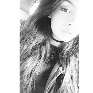 Meet your Posher, Myra